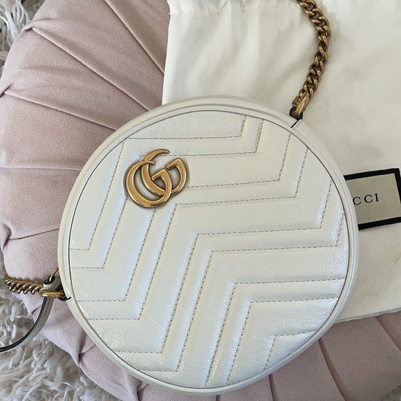 Gucci Handbags - Authentic Gucci marmont mini round shoulder bag